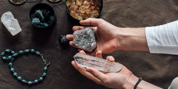 How to Wear Healing Crystal Jewelry for the Best Results