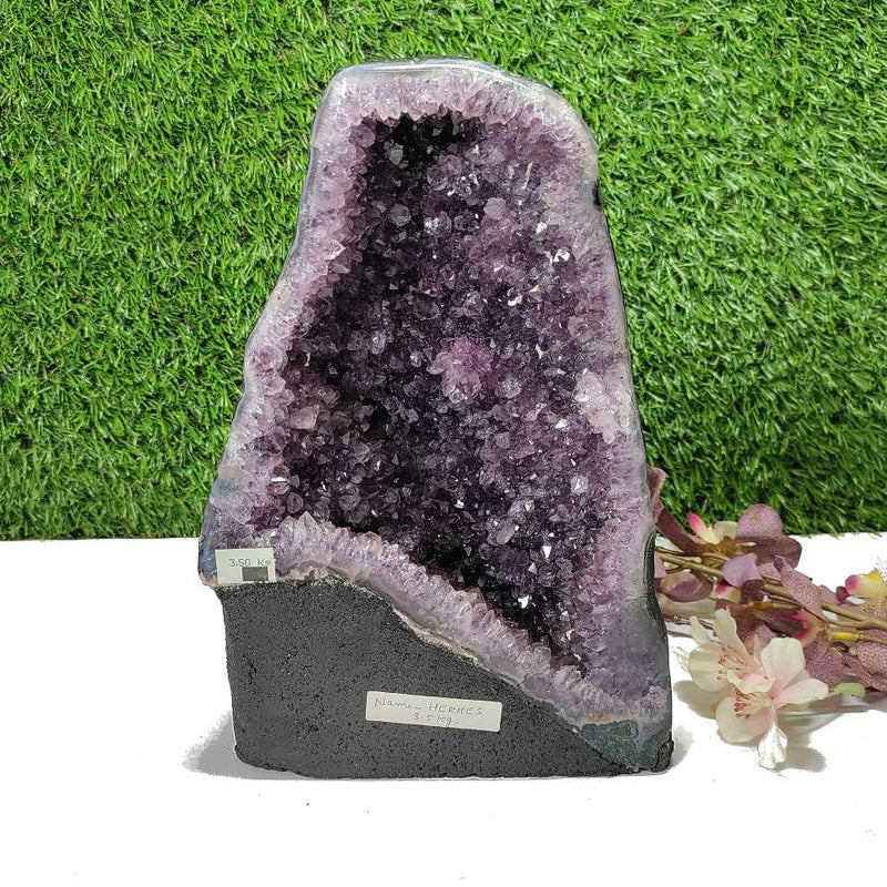 Amethyst Geodes in Extra AAA Quality from Brazil