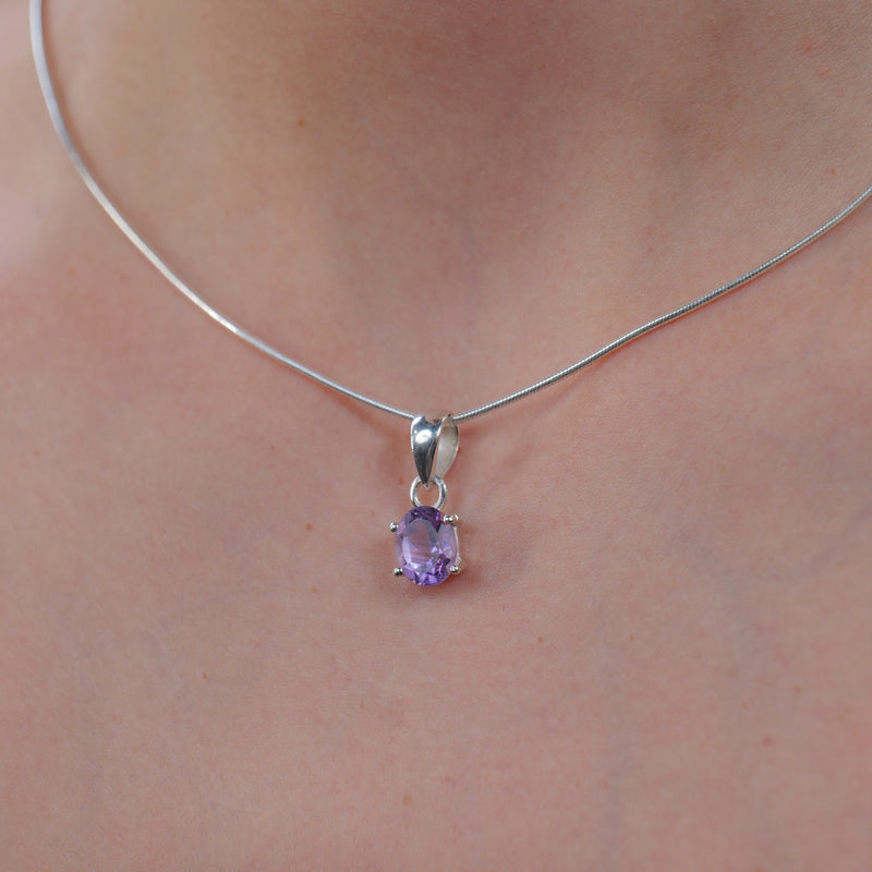 Amethyst Small Pendant in Silver