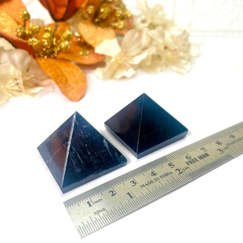 Black Tourmaline AAA Pyramid (Repels Negative Energy)