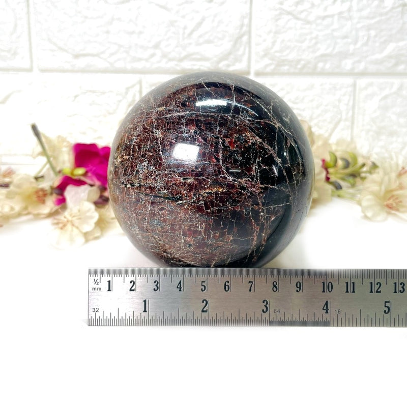 Garnet Sphere (Strength & Commitment)