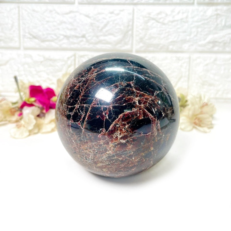 Garnet Sphere (Strength & Commitment)