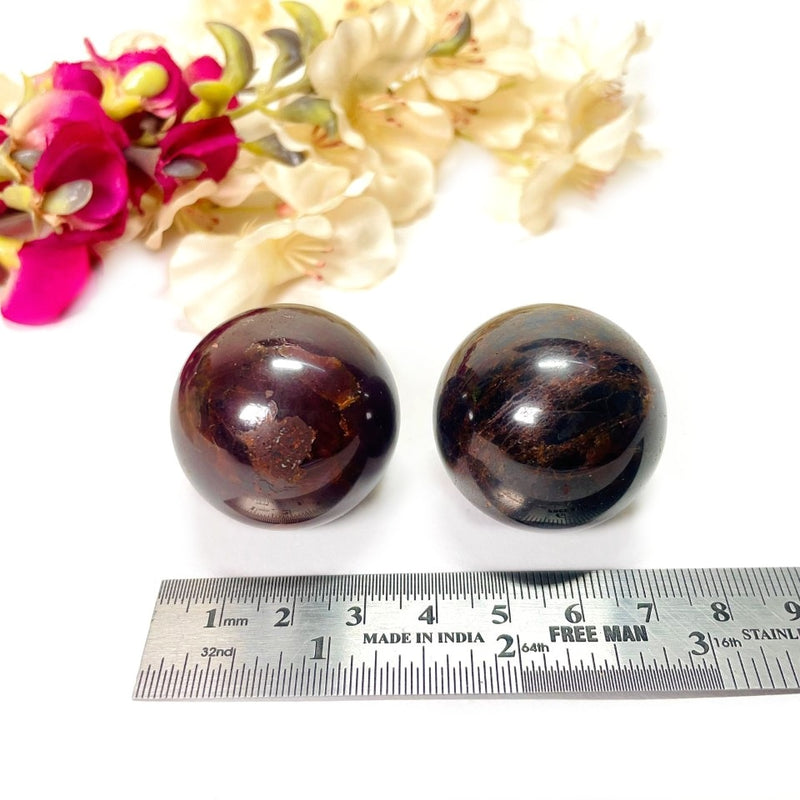 Garnet Sphere (Strength & Commitment)