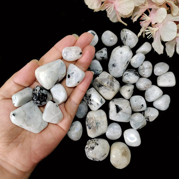 Rainbow Moonstone Tumble (Emotional Balance & Feminine energy)