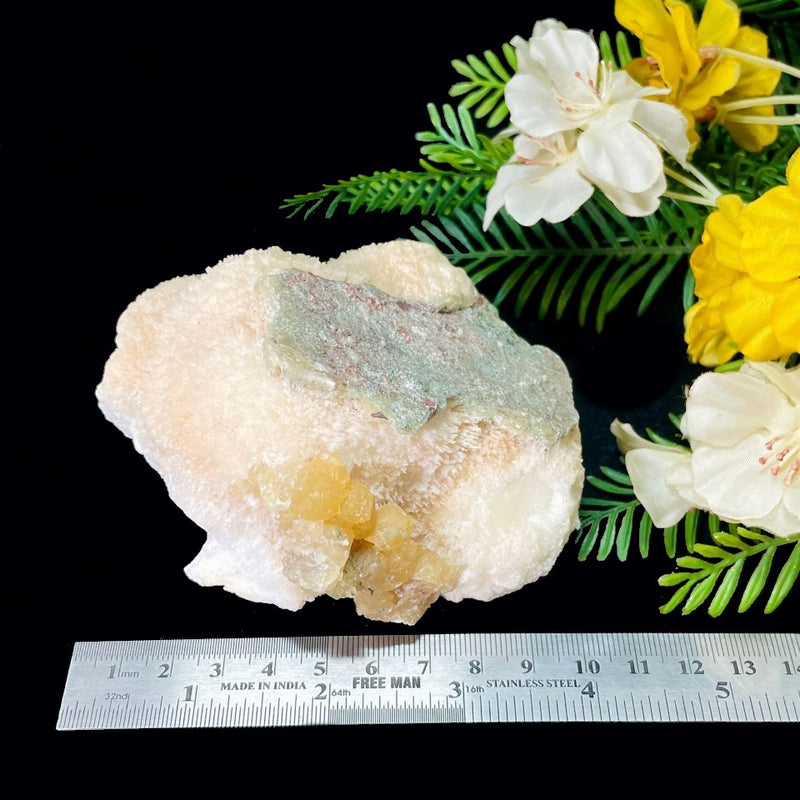 Yellow Calcite on Mordenite Fibrous Clusters (Universal Power)