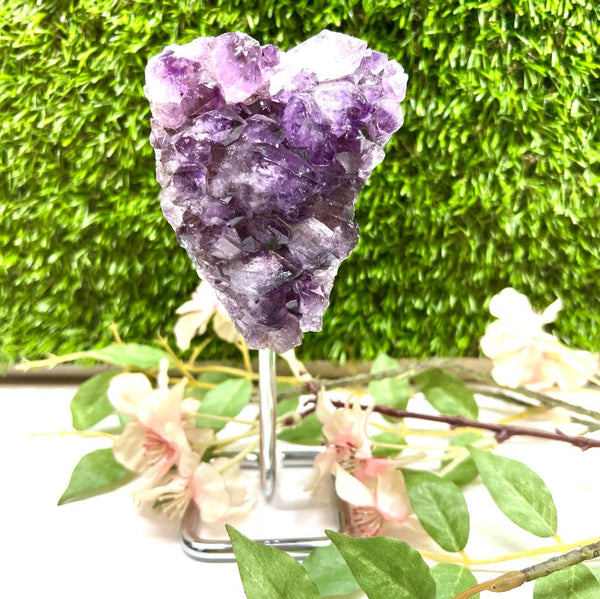 #Style_amethyst cluster on stand (488 g)