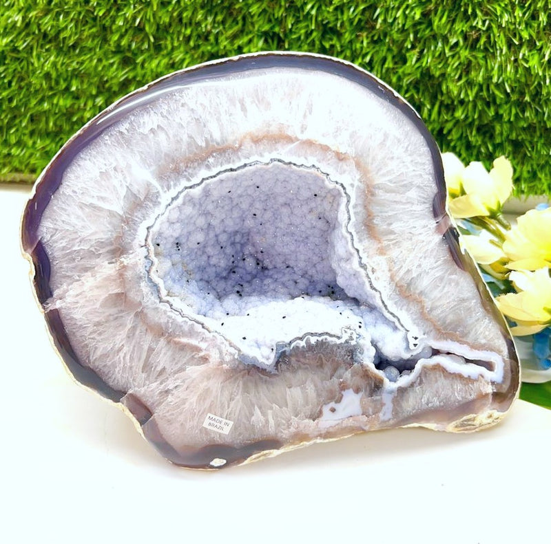 Agate & Blue Chalcedony Geode (Balanced Emotions & Thoughts)
