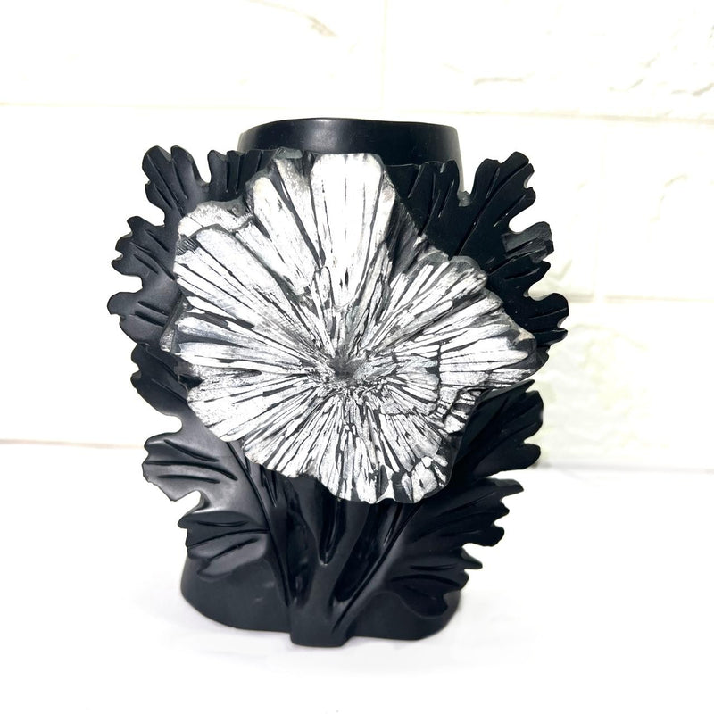 Chrysanthemum Pen Stand