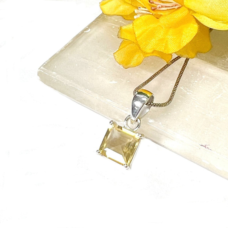 Citrine Small Pendant in Silver