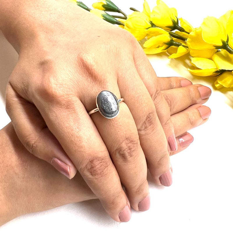 Hematite Adjustable Ring in Silver (Stability) (1 pc)