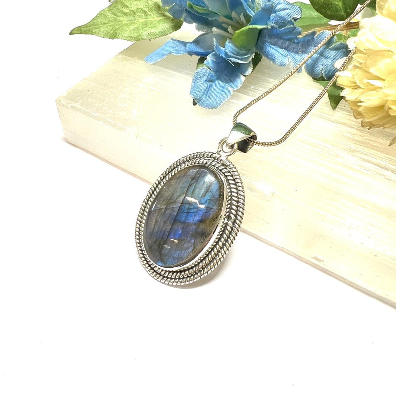 Labradorite Premium Collection Pendants In Silver