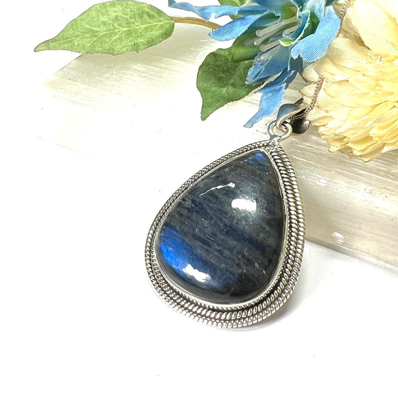 Labradorite Premium Collection Pendants In Silver