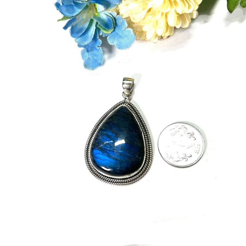 Labradorite Premium Collection Pendants In Silver