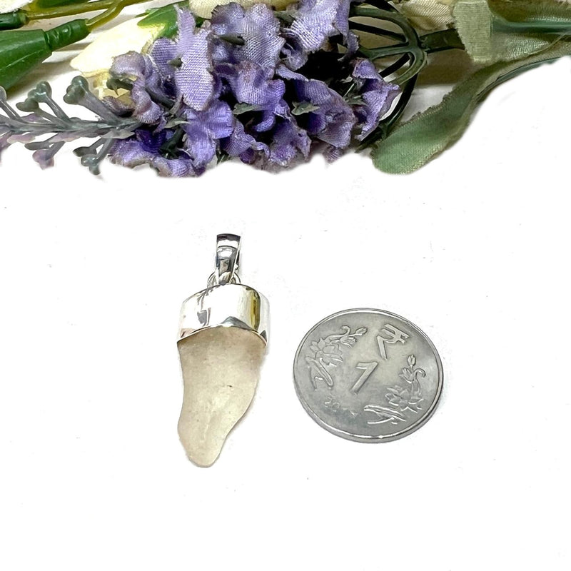 Libyan Desert Glass Rough Cap Pendant in Silver (Joy)