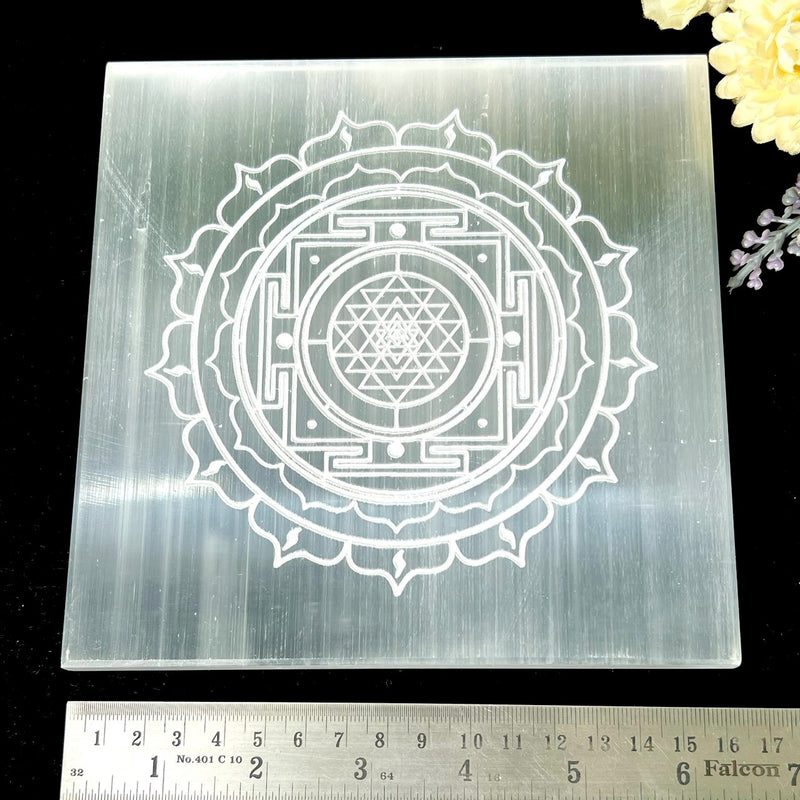 Selenite Large Charging Plates ( 6 inch)