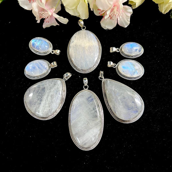 Moonstone Premium Collection Pendant in Silver (Divine feminine)