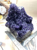 Open Geodes or Standing Clusters from Brazil