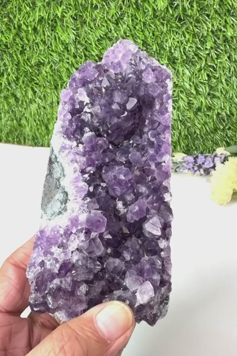 #Size_cluster e (536 g; height - 12 cm)