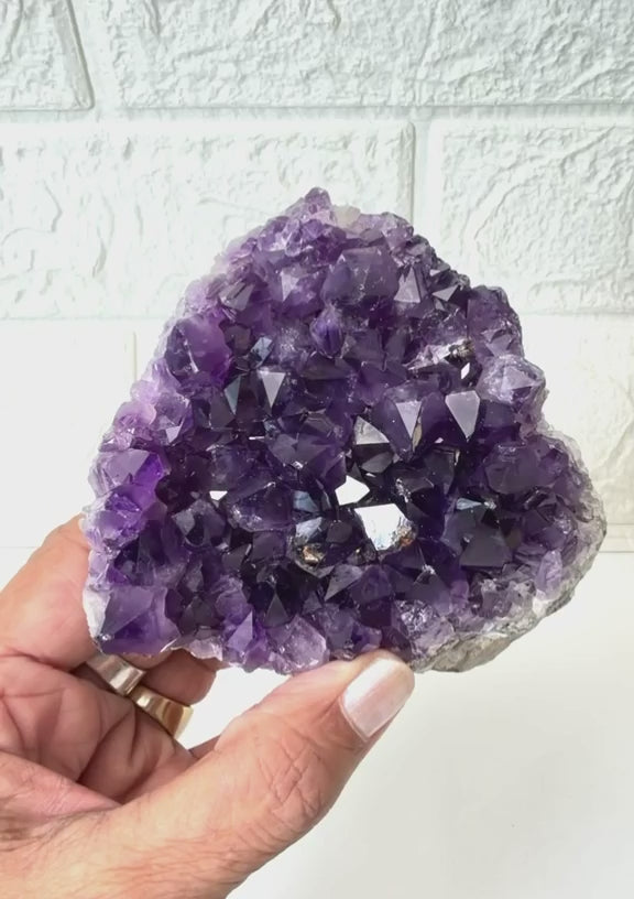 #Size_cluster b (501 g; height- 9 cm)