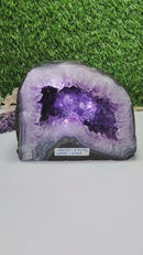 Amethyst Geodes in Extra AAA Quality from Brazil