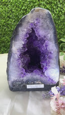 Small Amethyst Geodes AAA Quality (High Vibrations)