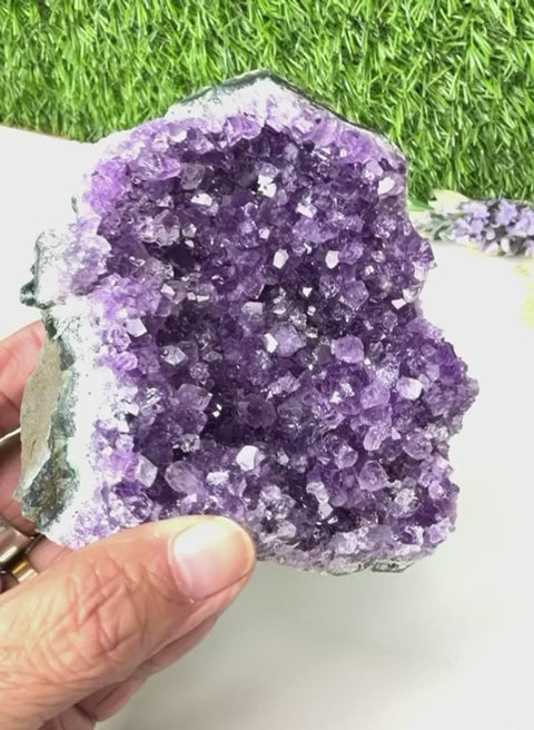 #Size_cluster b (308 g; height - 9 cm)