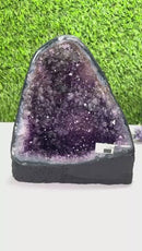 Amethyst Geodes in Extra AAA Quality from Brazil
