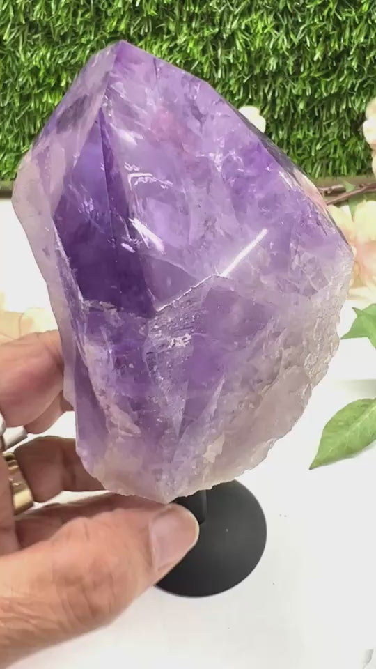 #Style_amethyst point on stand (672 g)
