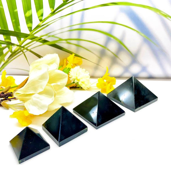 Black Obsidian Pyramid (Protection & Clearing)