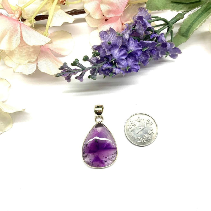 Amethyst Lace Pendant in Silver