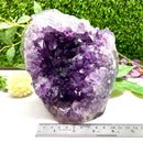 Open Geodes or Standing Clusters from Brazil