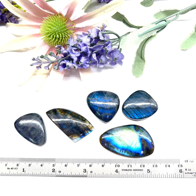Labradorite AAA Cabochon (Intuition and Awareness)