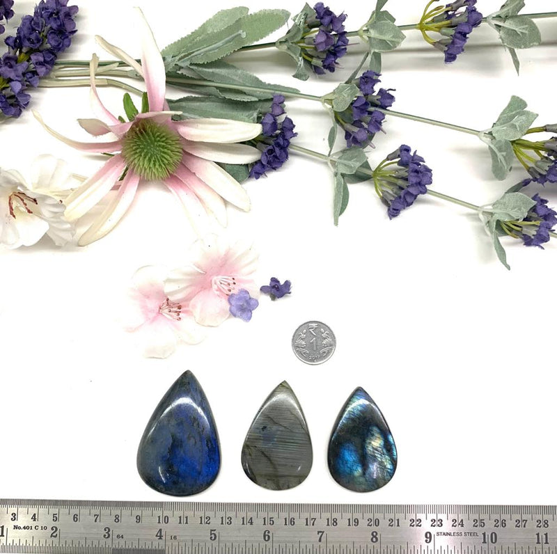 Labradorite AAA Cabochon (Intuition and Awareness)