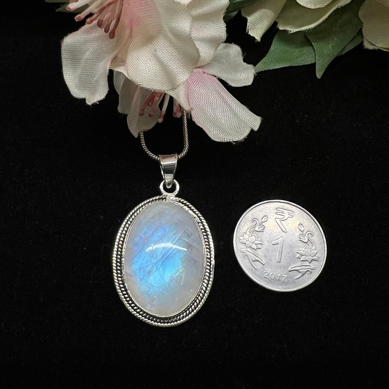 Moonstone Premium Collection Pendant in Silver (Divine feminine)