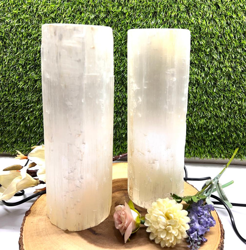 White Selenite Lamp Rough Cylindrical with Flat Polished top